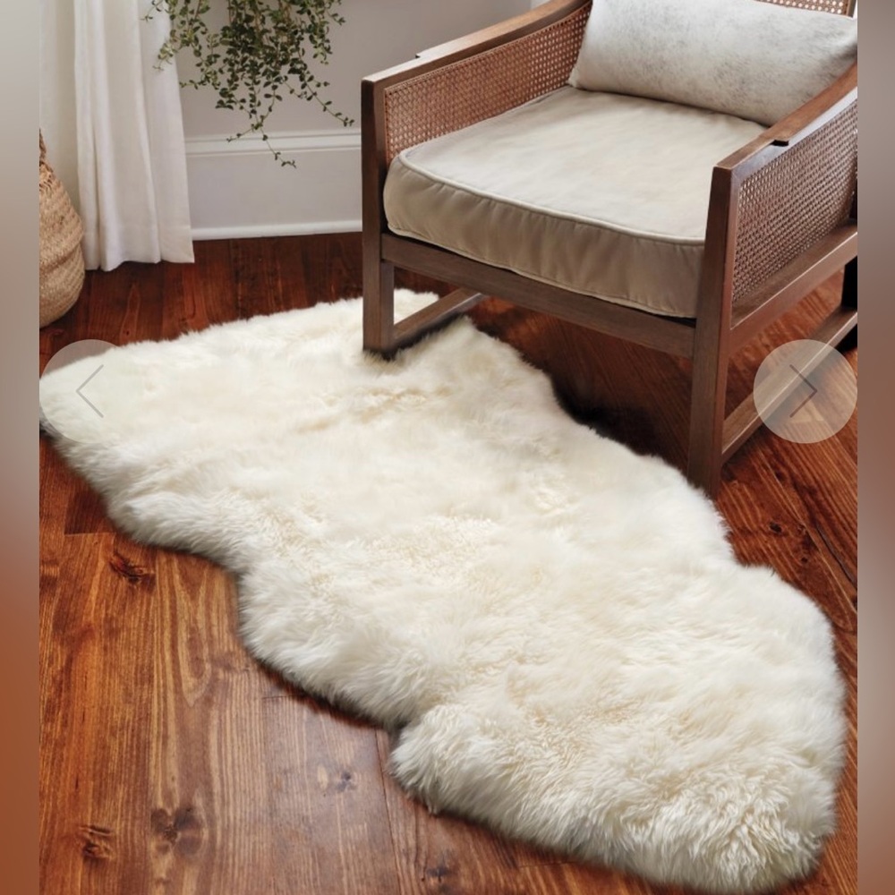 Overland Australian Sheepskin 4.5x2.5 cream rug